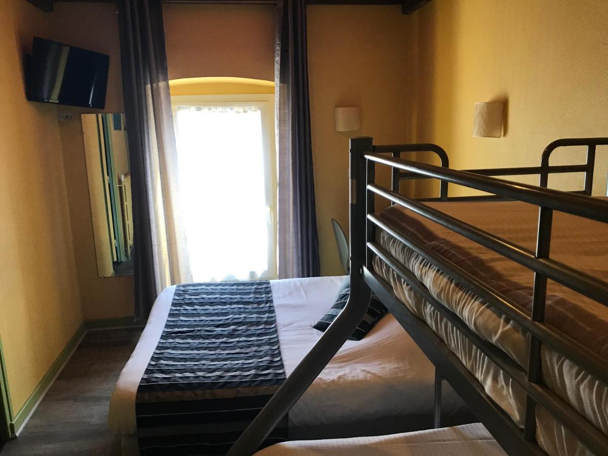 Hotel Magdeleine Romans-sur-Isère Buitenkant foto