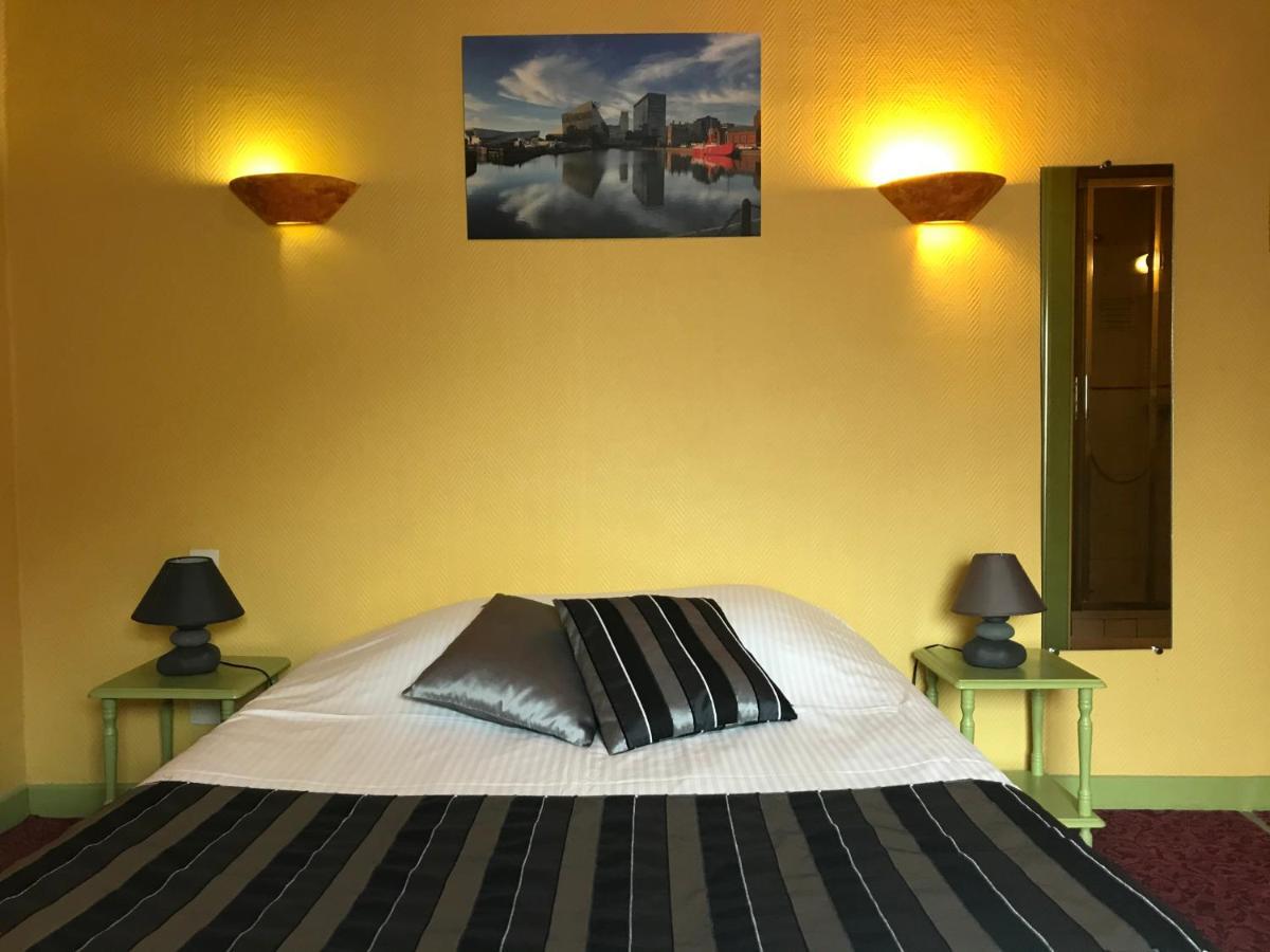 Hotel Magdeleine Romans-sur-Isère Buitenkant foto