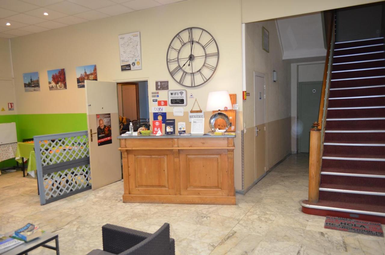 Hotel Magdeleine Romans-sur-Isère Buitenkant foto